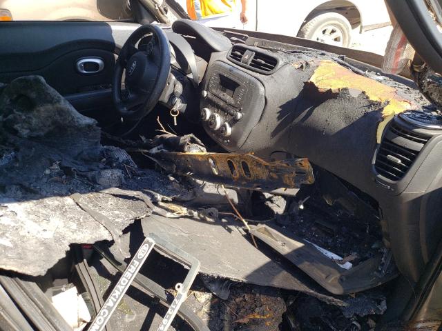 Photo 5 from auction – 2014 KIA SOUL with VIN KNDJN2A23E7037236