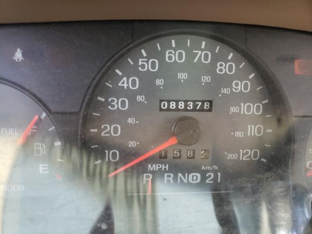 Photo 8 from auction – 2005 MERCURY GRAND MARQ with VIN 2MEFM75W45X651904