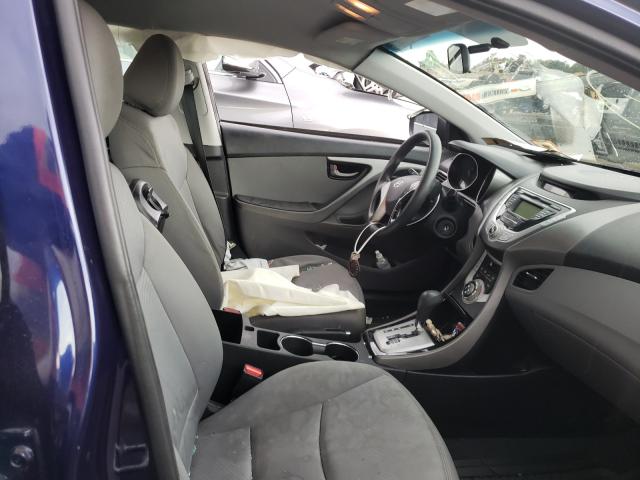 Photo 5 from auction – 2011 HYUNDAI ELANTRA GL with VIN 5NPDH4AE4BH049901
