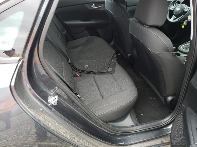 Photo 6 from auction – 2019 KIA FORTE FE with VIN 3KPF24AD1KE136256