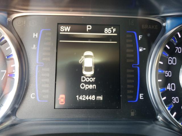 Photo 8 from auction – 2017 CHRYSLER 200 LIMITE with VIN 1C3CCCABXHN509974