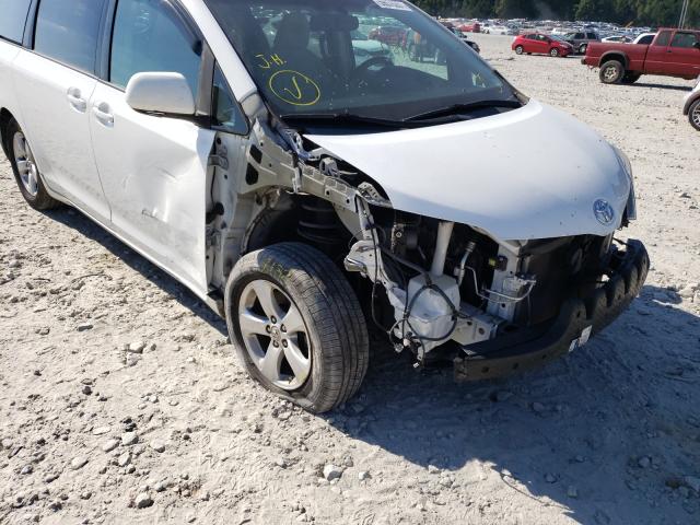 Photo 9 from auction – 2012 TOYOTA SIENNA LE with VIN 5TDKK3DC1CS262426