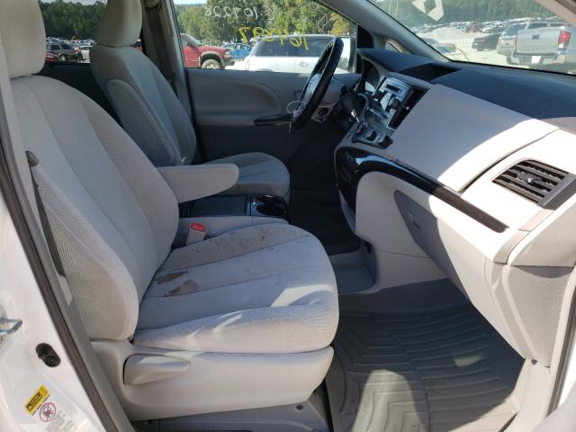 Photo 5 from auction – 2012 TOYOTA SIENNA LE with VIN 5TDKK3DC1CS262426