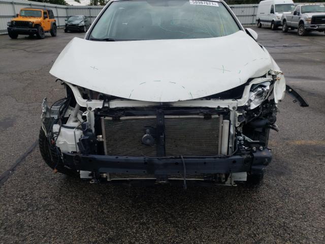 Photo 9 from auction – 2015 TOYOTA RAV4 LIMIT with VIN JTMDFREV4FD163597