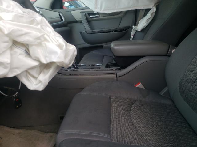 Photo 5 from auction – 2017 CHEVROLET TRAVERSE L with VIN 1GNKRFKD4HJ182946