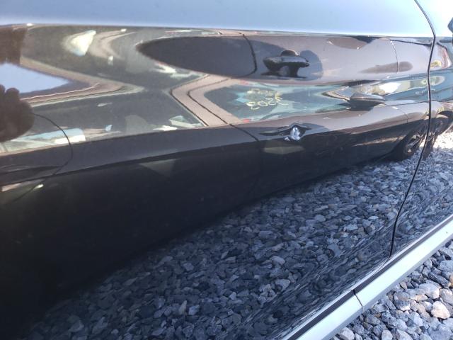 Photo 9 from auction – 2019 BMW X3 XDRIVE3 with VIN 5UXTR9C58KLE12121