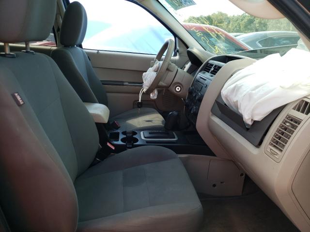 Photo 5 from auction – 2010 FORD ESCAPE XLS with VIN 1FMCU9C70AKD12786