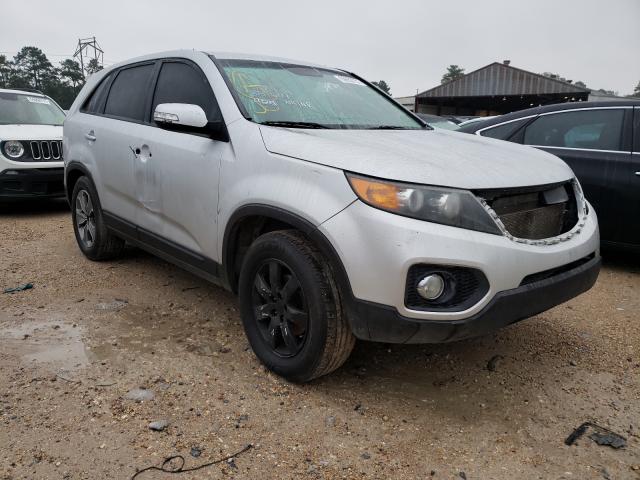 KIA SORENTO 2013 with VIN 5XYKT3A65DG337607 - Photo from auction