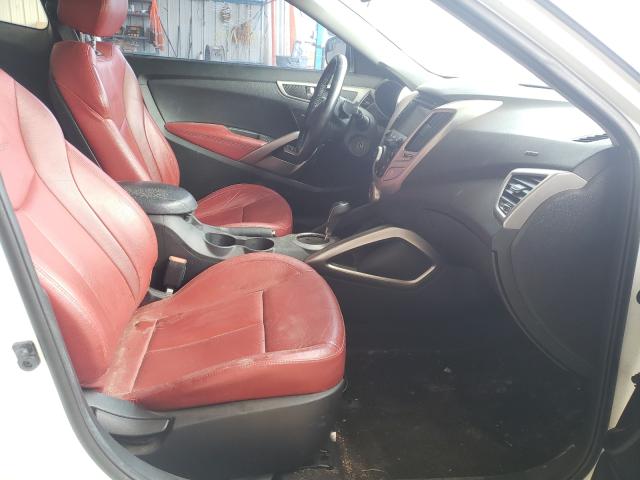 Photo 5 from auction – 2015 HYUNDAI VELOSTER with VIN KMHTC6AD9FU221893