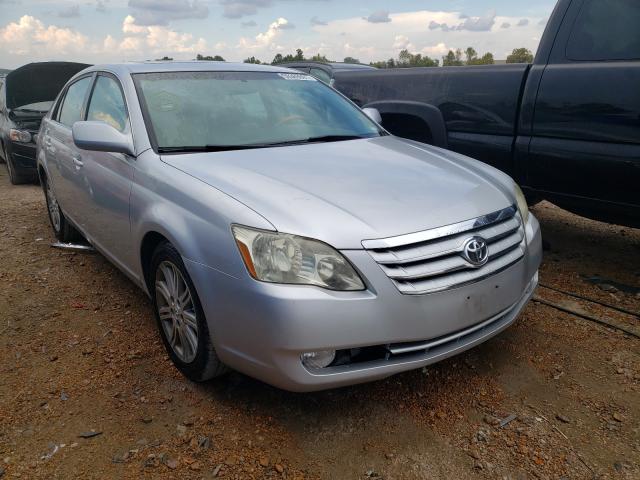 TOYOTA AVALON XL 2005 with VIN 4T1BK36B95U044040 - Photo from auction