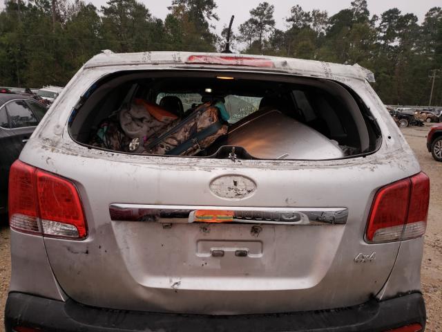 Photo 9 from auction – 2013 KIA SORENTO with VIN 5XYKT3A65DG337607