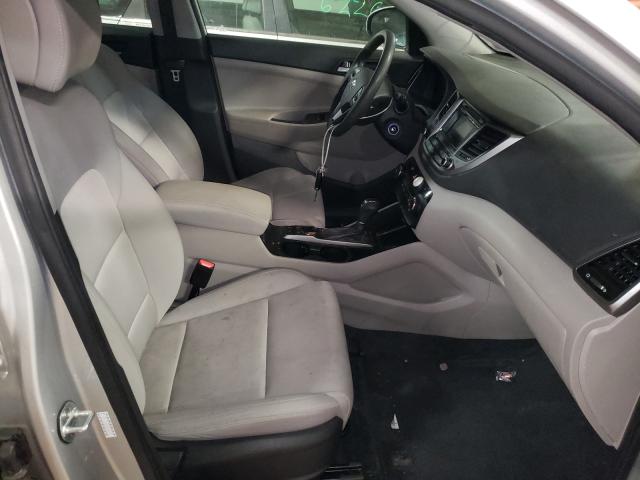 Photo 5 from auction – 2017 HYUNDAI TUCSON LIM with VIN KM8J3CA45HU476582