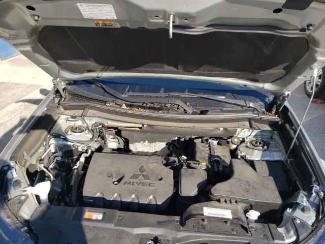 Photo 7 from auction – 2020 MITSUBISHI OUTLANDER with VIN JA4AZ3A36LZ047211