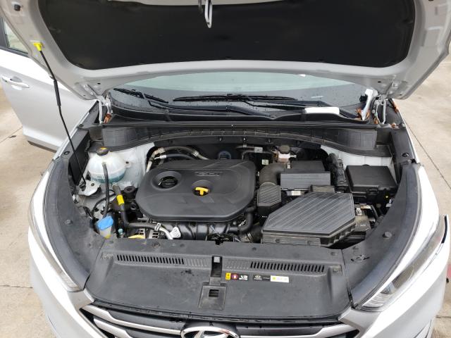 Photo 7 from auction – 2018 HYUNDAI TUCSON SEL with VIN KM8J33A46JU802444