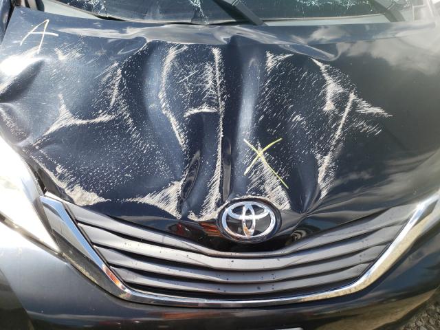 Photo 7 from auction – 2012 TOYOTA SIENNA XLE with VIN 5TDYK3DC3CS221841