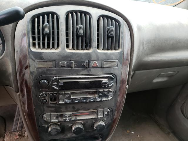 Photo 9 from auction – 2002 CHRYSLER TOWN & COU with VIN 2C4GP44372R501854