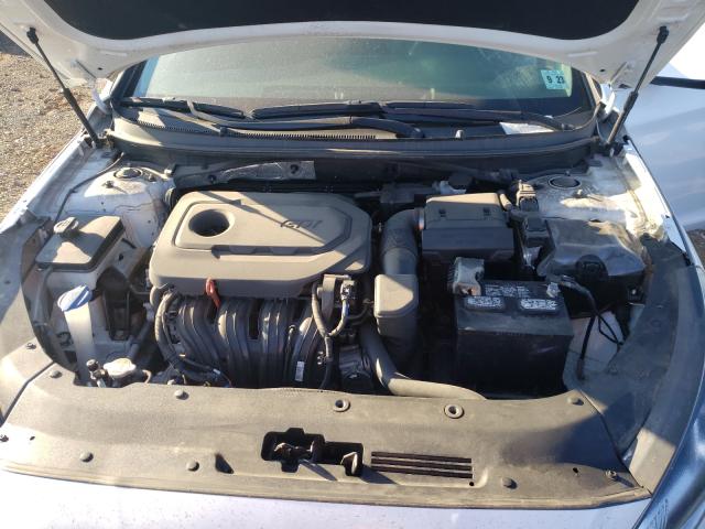 Photo 7 from auction – 2018 HYUNDAI SONATA SE with VIN 5NPE24AF5JH722692
