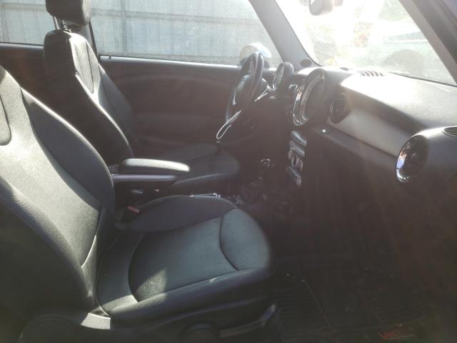 Photo 5 from auction – 2009 MINI COOPER CLU with VIN WMWML33569TX35267