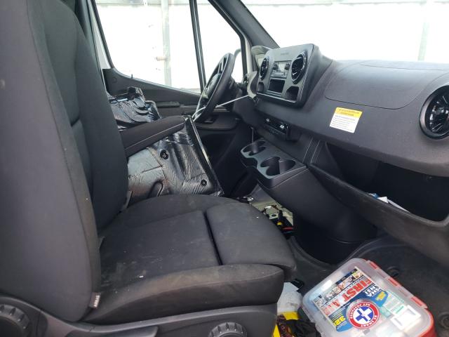 Photo 5 from auction – 2019 MERCEDES-BENZ SPRINTER 2 with VIN WD4PF1CD9KT008073