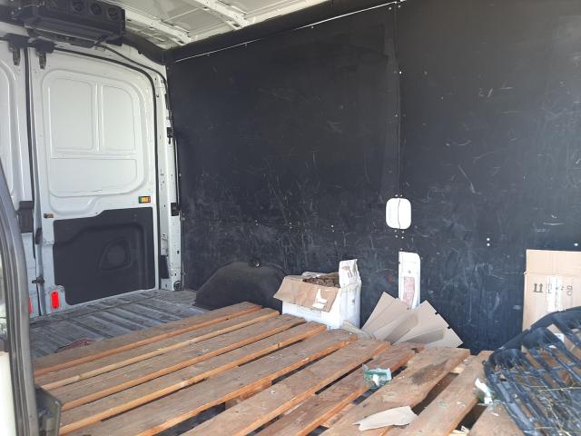 Photo 6 from auction – 2018 FORD TRANSIT T- with VIN 1FTYR2CM4JKA47511