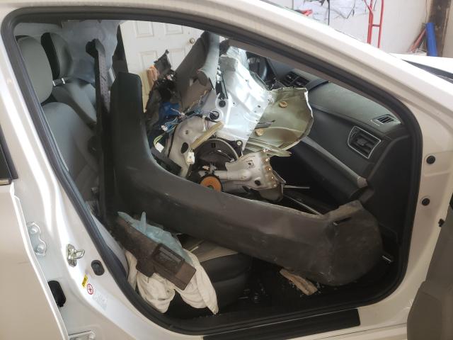 Photo 5 from auction – 2016 TOYOTA CAMRY LE with VIN 4T1BF1FK9GU254214