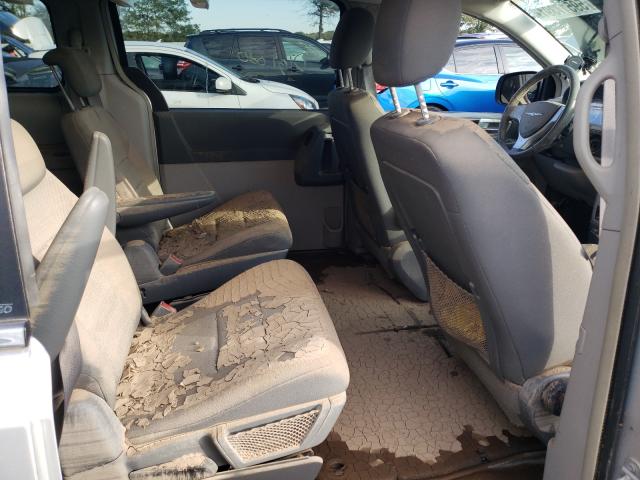 Photo 6 from auction – 2010 CHRYSLER TOWN & COU with VIN 2A4RR5D1XAR206778