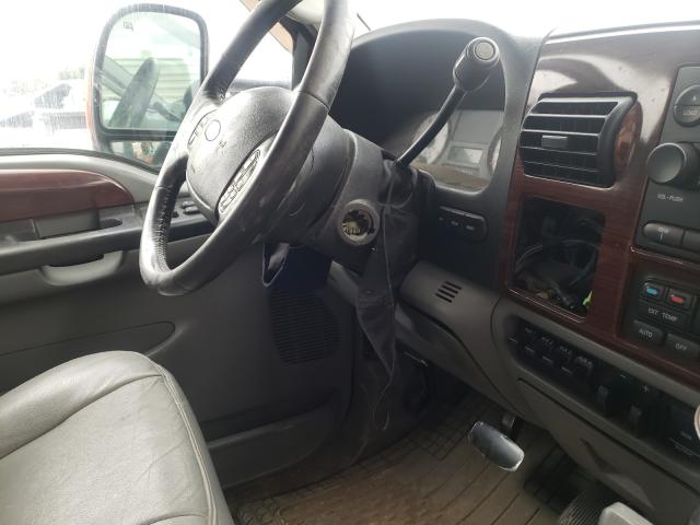 Photo 9 from auction – 2006 FORD F450 SUPER with VIN 1FDXW46P06EA56536