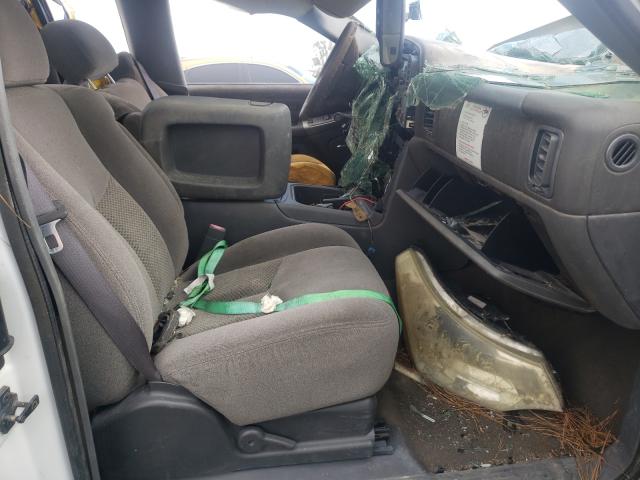Photo 5 from auction – 2005 CHEVROLET SILVERADO with VIN 1GBHK39285E302900