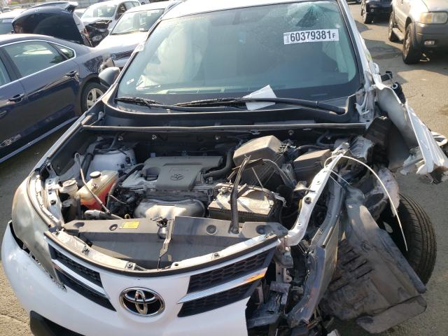 Photo 7 from auction – 2013 TOYOTA RAV4 LE with VIN 2T3BFREV4DW052488