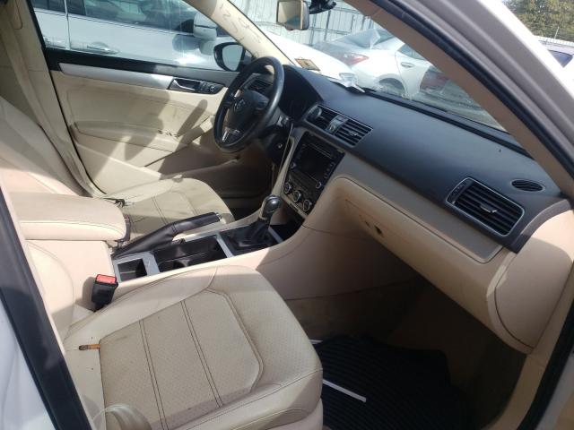 Photo 5 from auction – 2012 VOLKSWAGEN PASSAT SE with VIN 1VWBP7A31CC028430