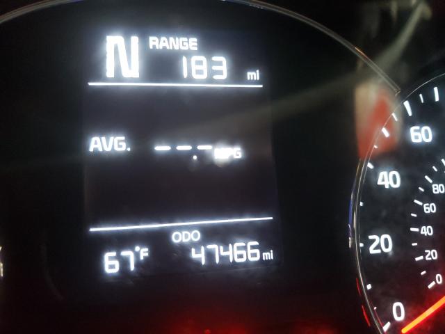 Photo 8 from auction – 2017 KIA FORTE LX with VIN 3KPFK4A71HE099910
