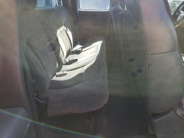 Photo 6 from auction – 2002 CHEVROLET SILVERADO with VIN 2GCEC19VX21136368