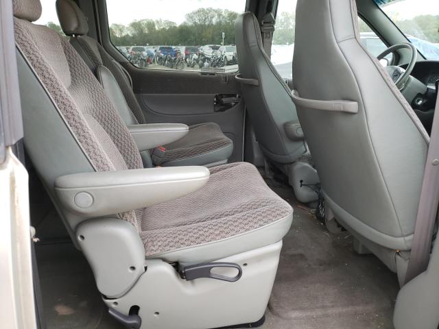 Photo 6 from auction – 2000 CHRYSLER GRAND VOYA with VIN 2C4GJ44G2YR693567