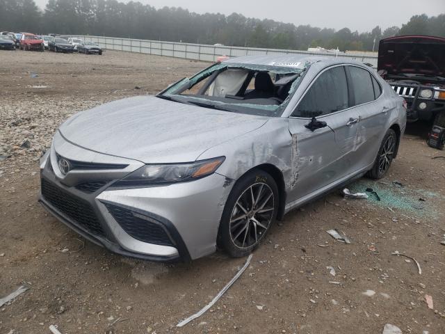 Photo 2 from auction – 2022 TOYOTA CAMRY SE with VIN 4T1G11AK2NU622791