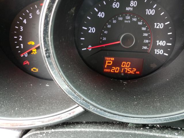 Photo 8 from auction – 2012 KIA SORENTO EX with VIN 5XYKU3A69CG293865