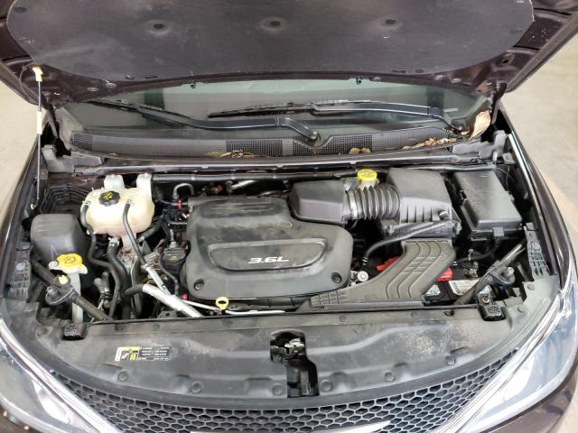 Photo 7 from auction – 2017 CHRYSLER PACIFICA T with VIN 2C4RC1EG6HR734010