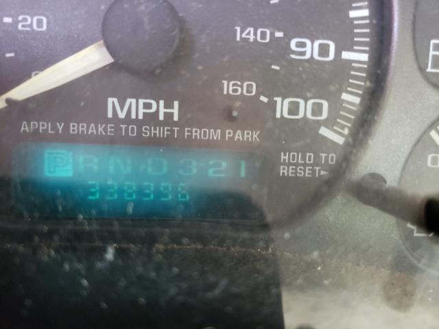 Photo 8 from auction – 2002 CHEVROLET SILVERADO with VIN 2GCEC19VX21136368