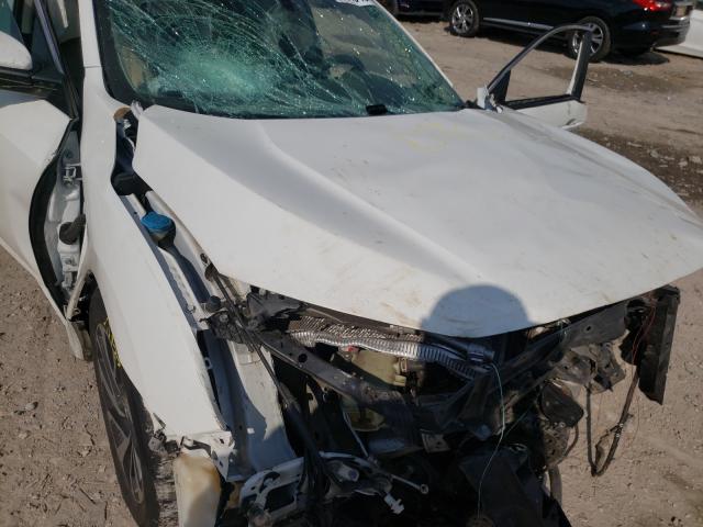 Photo 9 from auction – 2017 HONDA CIVIC EX with VIN 19XFC2F76HE037624