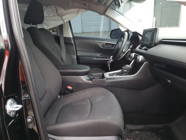 Photo 5 from auction – 2021 TOYOTA RAV4 LE with VIN 2T3F1RFVXMC160582