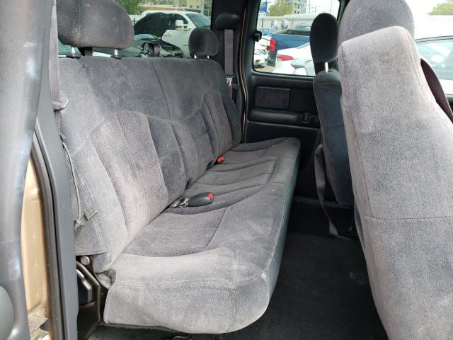 Photo 6 from auction – 2001 CHEVROLET SILVERADO with VIN 2GCEC19VX11218146