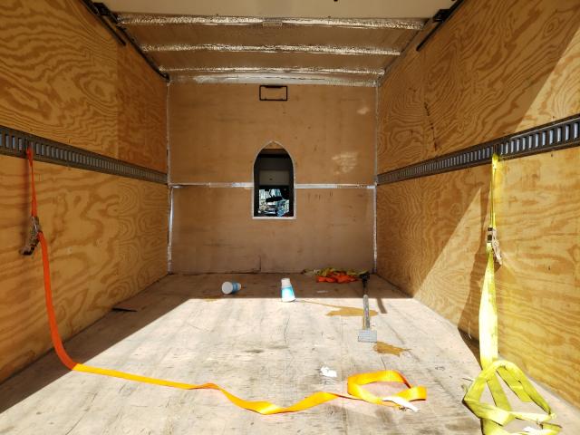 Photo 6 from auction – 2022 FORD ECONOLINE with VIN 1FDWE3FN4NDC07471