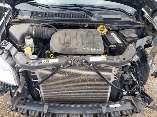 Photo 7 from auction – 2015 CHRYSLER TOWN & COU with VIN 2C4RC1BG4FR711620