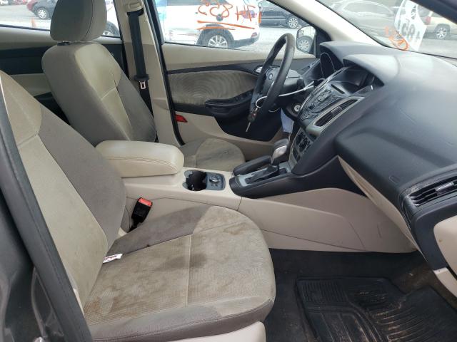 Photo 5 from auction – 2014 FORD FOCUS SE with VIN 1FADP3F21EL190510