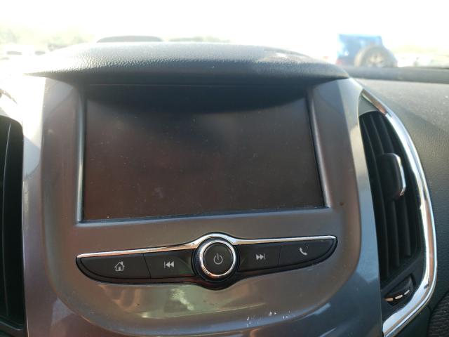 Photo 9 from auction – 2018 CHEVROLET CRUZE LT with VIN 1G1BE5SM6J7202902