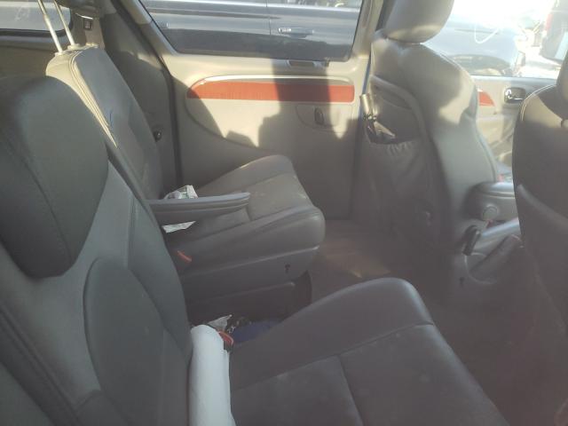 Photo 6 from auction – 2006 CHRYSLER TOWN & COU with VIN 2A4GP64LX6R739998