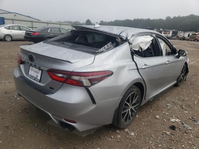 Photo 4 from auction – 2022 TOYOTA CAMRY SE with VIN 4T1G11AK2NU622791