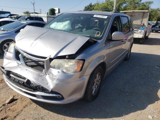 Photo 2 from auction – 2013 CHRYSLER TOWN & COU with VIN 2C4RC1BG4DR657541