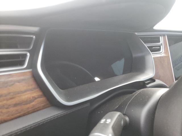 Photo 8 from auction – 2017 TESLA MODEL S with VIN 5YJSA1E17HF232749