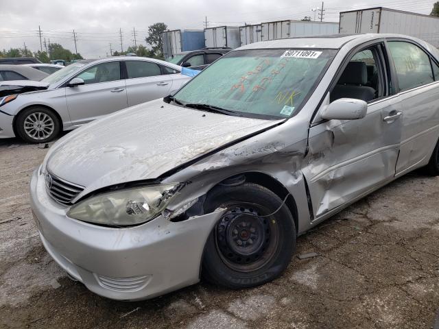 Photo 9 from auction – 2005 TOYOTA CAMRY LE with VIN 4T1BE32K75U074991