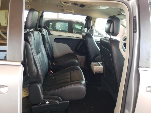 Photo 6 from auction – 2016 CHRYSLER TOWN & COU with VIN 2C4RC1BG5GR298947